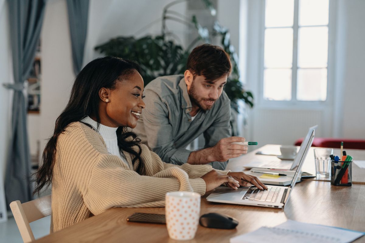 business owners discussing business energy statistics